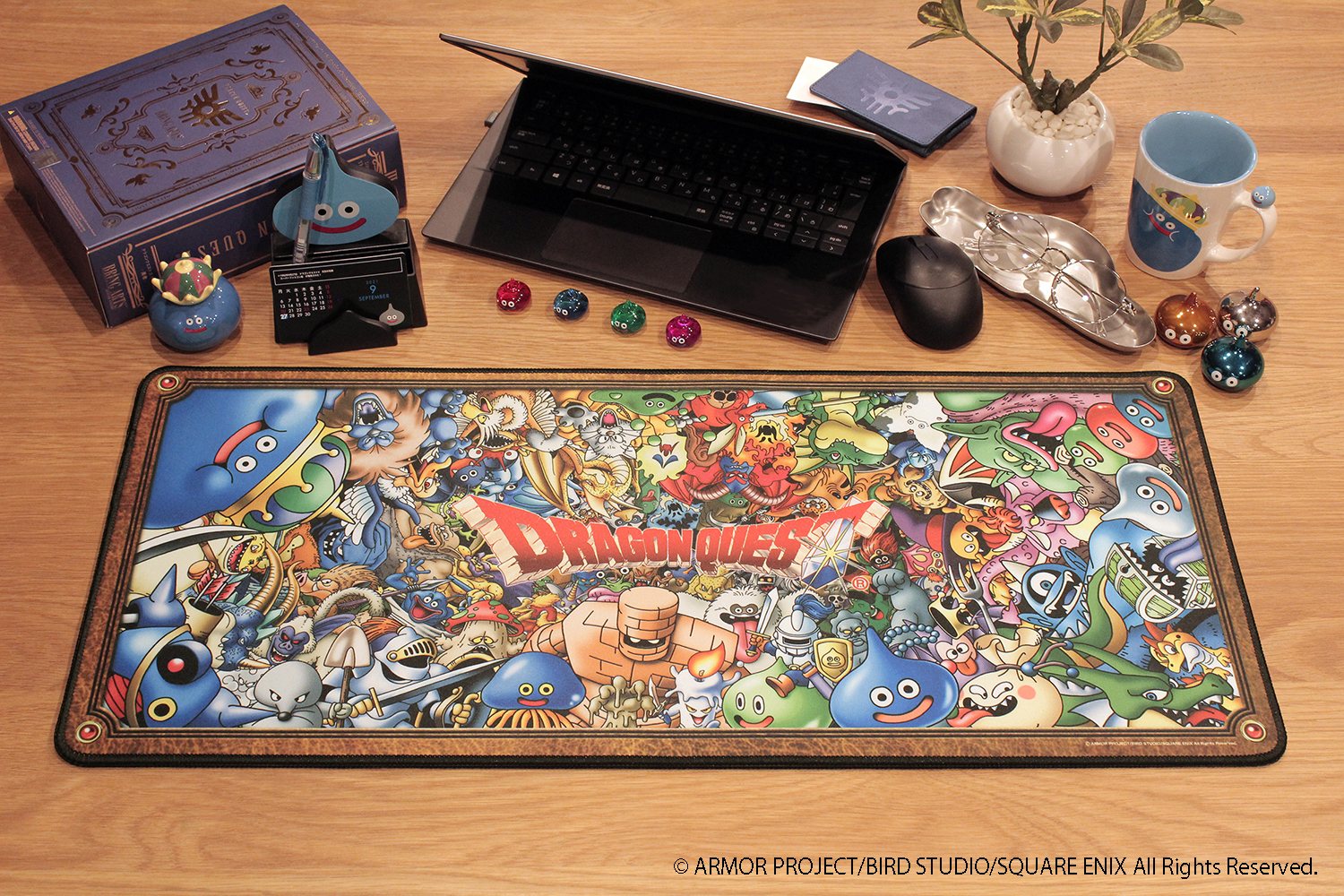 ドラゴンクエスト おおきなマウスパッド ＜モンスターのたいぐんが